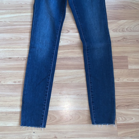 Madewell | Mid Rise Skinny Leg Button Fly Size 25 - Picture 4 of 9